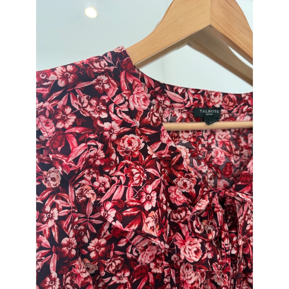 Talbots Petite Red Floral Pintuck Ruffle Tie Neck Cotton Blouse SP Womens - Picture 8 of 8